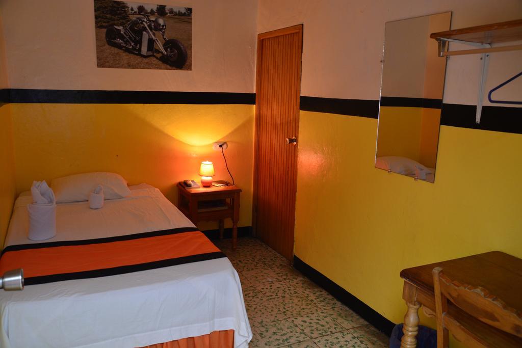 Hotel マサヤ 部屋 写真